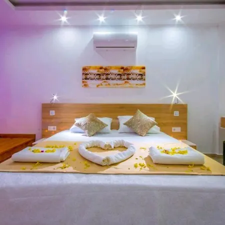 빌라 Kashoneymoonvillawith Indoorhotpool Andseaview *