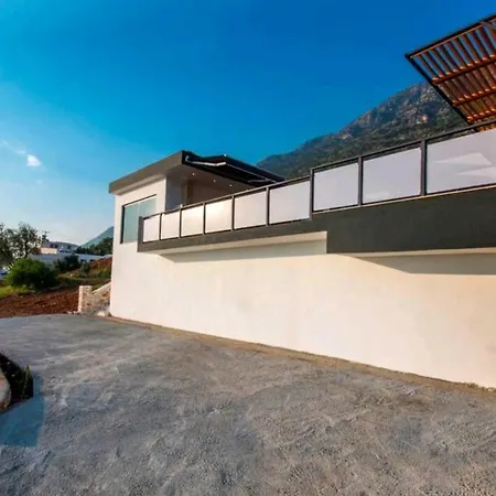 Kashoneymoonvillawith Indoorhotpool Andseaview *